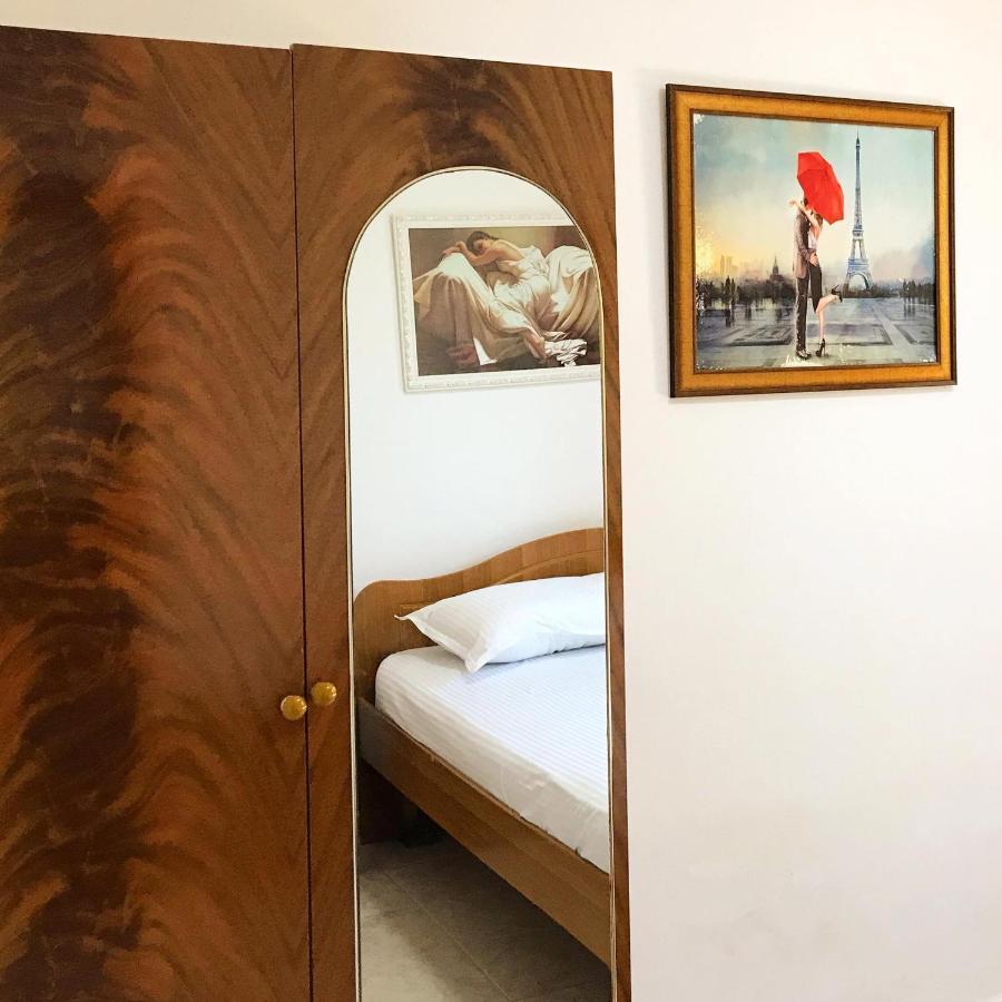 Vila Aliaj Luxury Apartment With 2 Rooms With Private Wonderful Terrace Дуррес Экстерьер фото