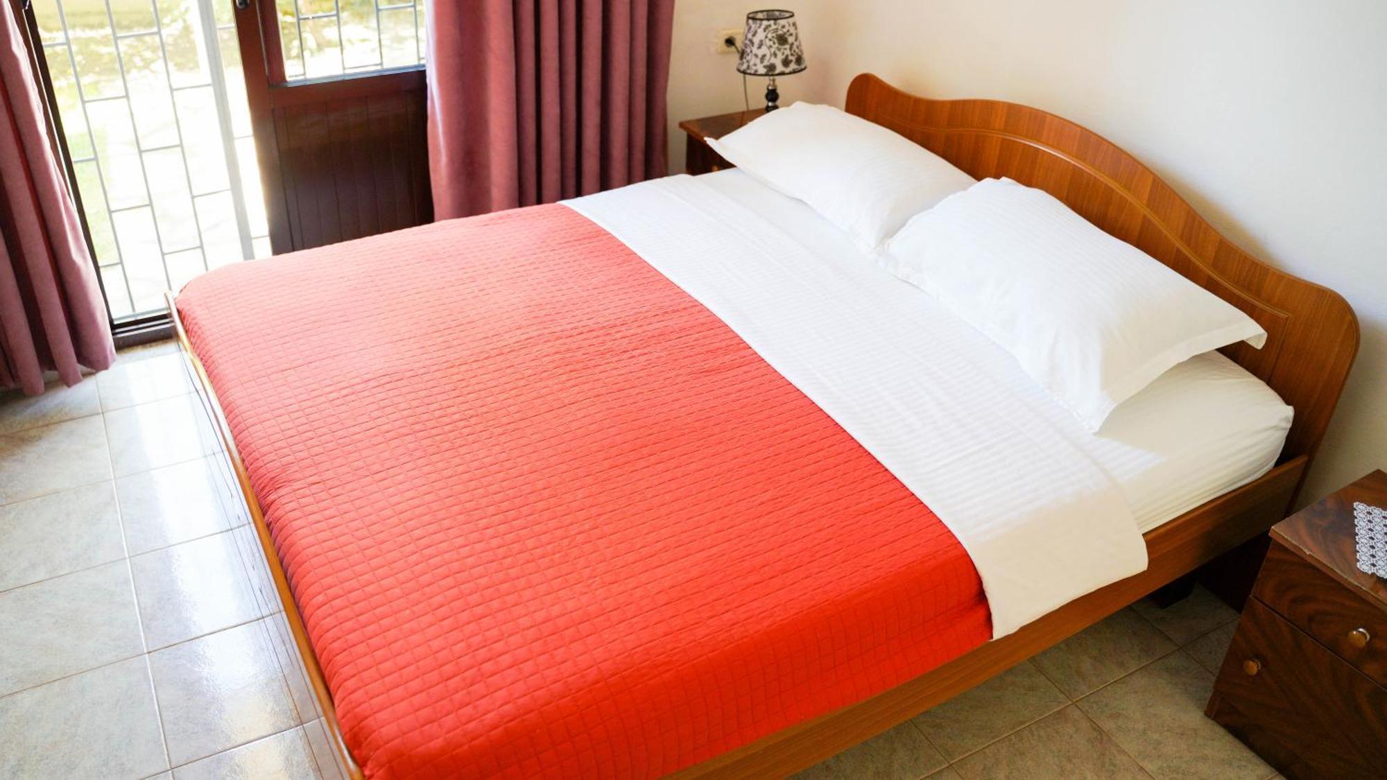 Vila Aliaj Luxury Apartment With 2 Rooms With Private Wonderful Terrace Дуррес Экстерьер фото